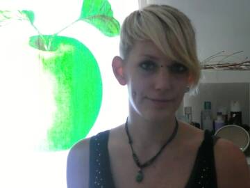 viso da angioletto animo diavoletto