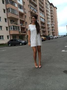 Public Photo of angeleyess30