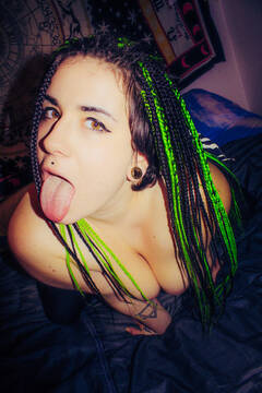 Public Photo of MISS_Pompa