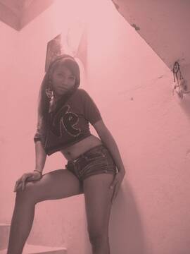 Public Photo of ebonyuyu