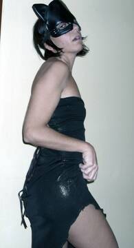 cattina in abito elegante